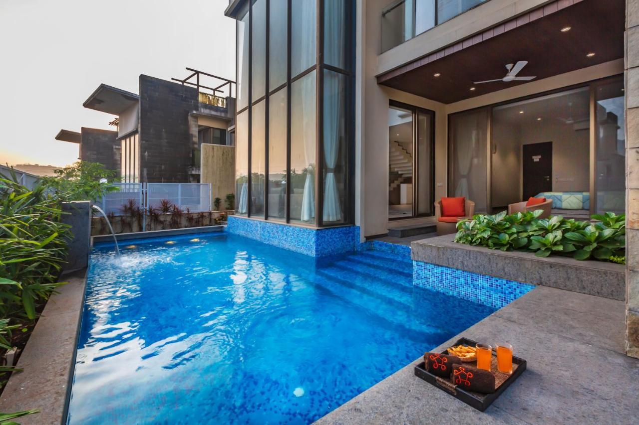 Saffronstays Aspen, Lonavala - Luxury Pool Villa With Games And Tv Room Near Bhushi Dam Екстериор снимка
